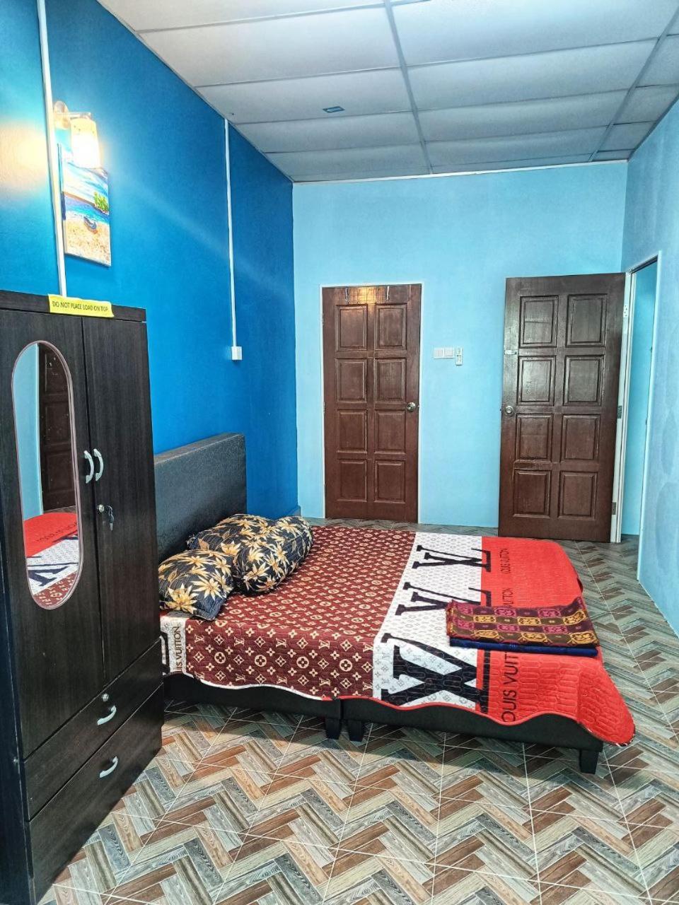 Sr Homestay, Bandar Baru